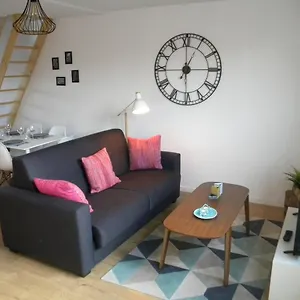 - Proche Métro - Stationnement Gratuit Appartement