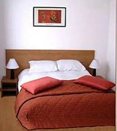Sejours & Affaires Lille Europe Aparthotel 2*,